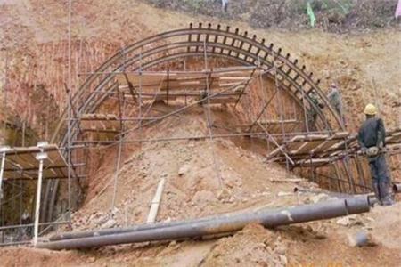 开江钢花管锚杆施工